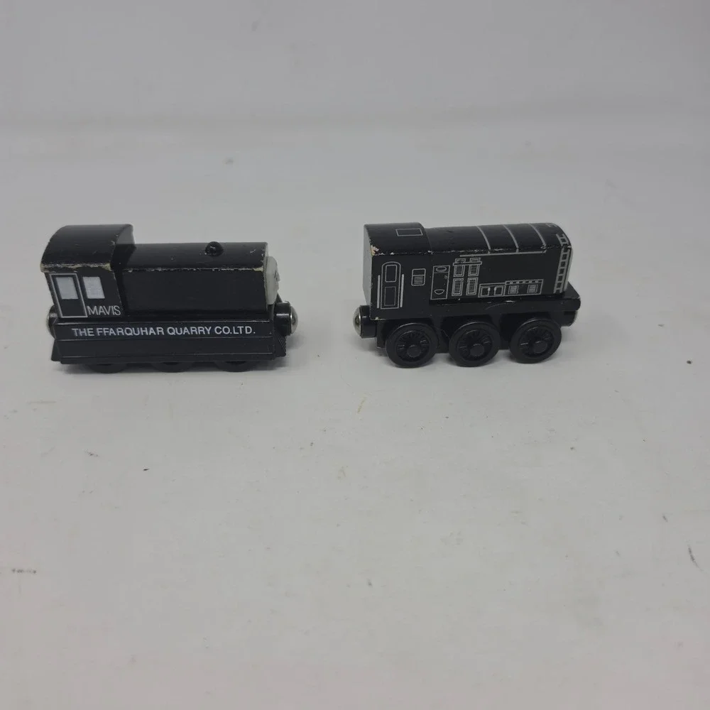 Thomas Friends Wooden Railway Mavis + Diesel Black Engines Learning Curve Lot x